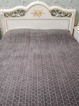 Пледы и покрывала Maison D'or