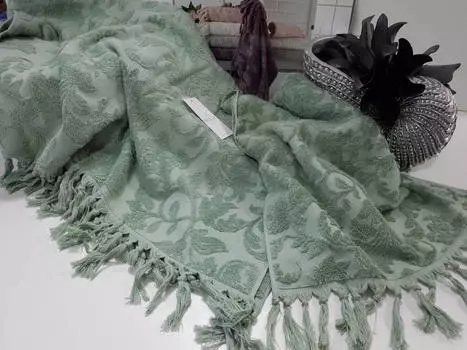 Пледы и покрывала Maison D'or