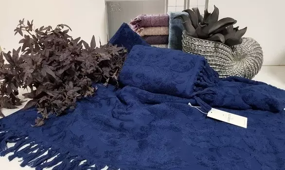 Пледы и покрывала Maison D'or