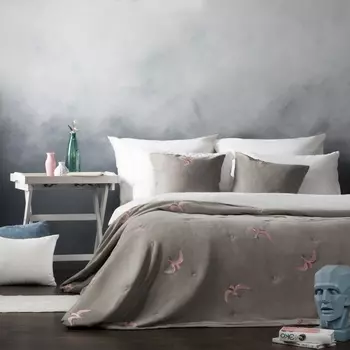 Пледы и покрывала PASIONARIA