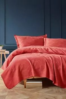 Пледы и покрывала Saheser