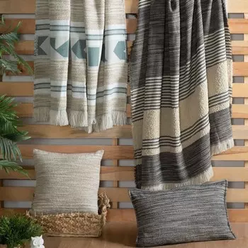 Пледы и покрывала SAREV