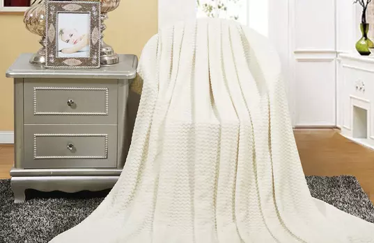 Пледы и покрывала Soavita