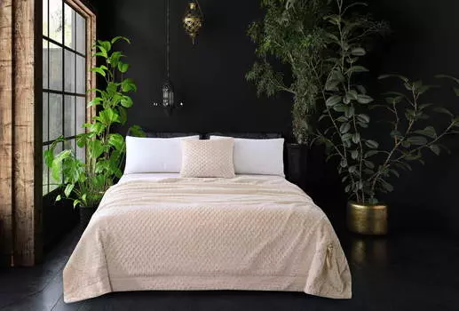 Пледы и покрывала Sofi De MarkO