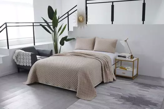 Пледы и покрывала Sofi De MarkO