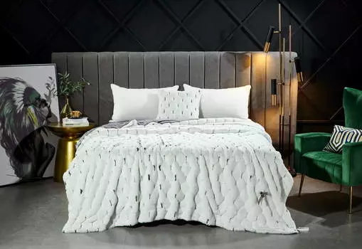 Пледы и покрывала Sofi De MarkO