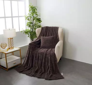 Пледы и покрывала Sofi De MarkO