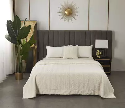 Пледы и покрывала Sofi De MarkO