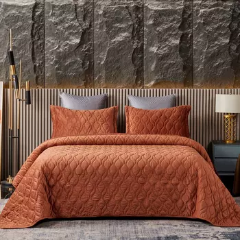 Пледы и покрывала Sofi De MarkO