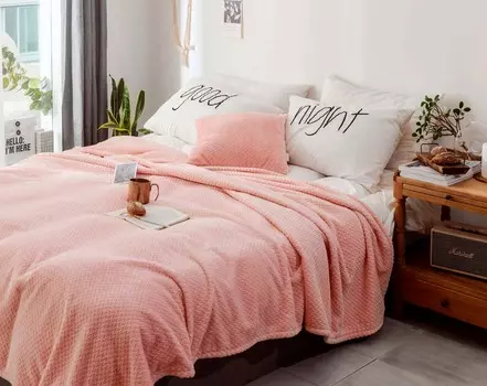 Пледы и покрывала Sofi De MarkO