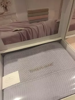 Пледы и покрывала Tivolyo home