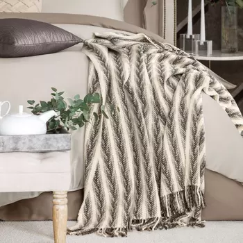 Пледы и покрывала Togas