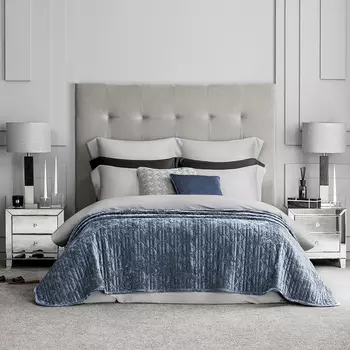 Пледы и покрывала Togas