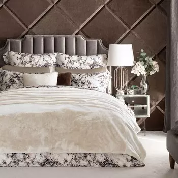 Пледы и покрывала Togas