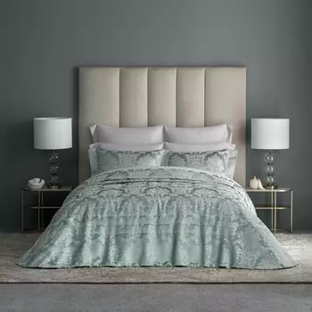 Пледы и покрывала Togas