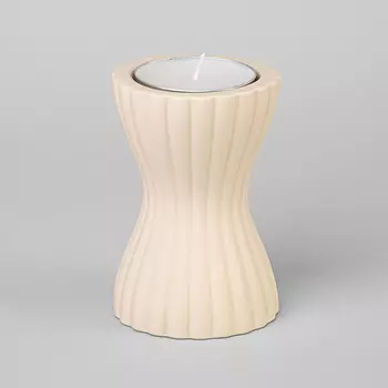 Подсвечник (9х9х13 см)