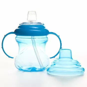 Поильник детский (240 мл)