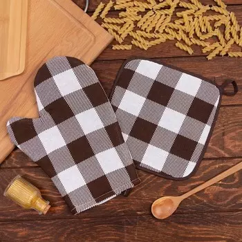 Рукавицы, прихватки, фартуки Доляна