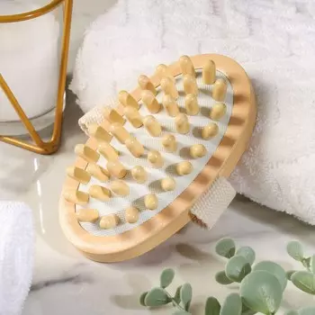 Щетка (13х7х4 см)