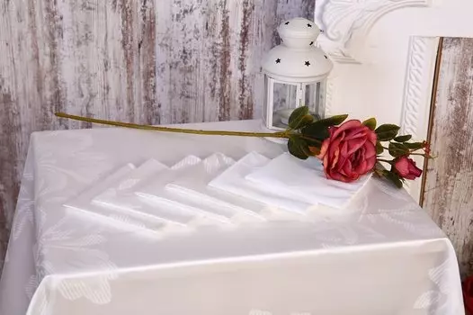 Скатерти и салфетки Адель