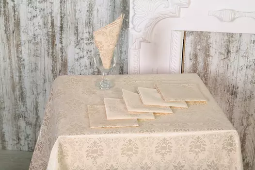 Скатерти и салфетки Адель