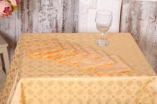 Скатерти и салфетки Адель