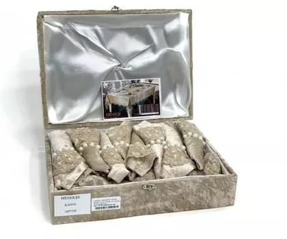 Скатерти и салфетки KARVEN