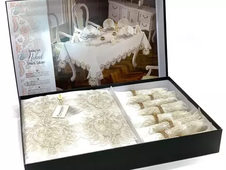 Скатерти и салфетки KARVEN