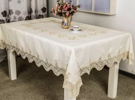 Скатерти и салфетки KARVEN