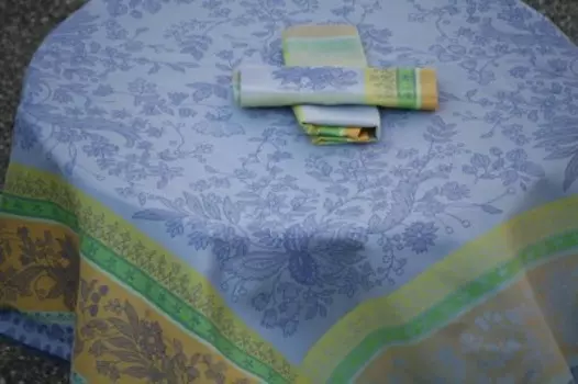 Скатерти и салфетки Lencera