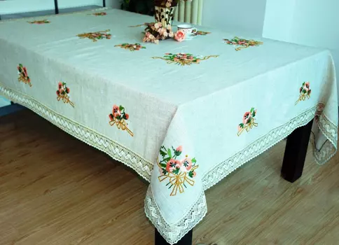 Скатерти и салфетки Valtery