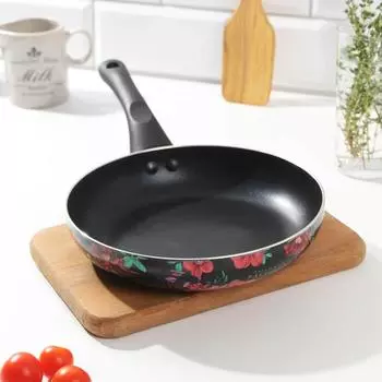 Сковородка Самой лучшей бабушке (20 см)