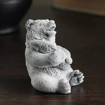 Статуэтка Медвежонок с рыбой (3 вида) (7 см)