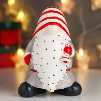 Сувенир Дед Мороз (10х11х15 см)