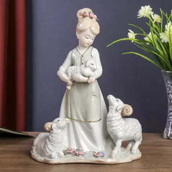 Сувенир Девочка с барашками (14х24х37 см)