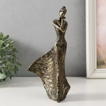 Сувенир Девушка - объятия (11х7х22 см)