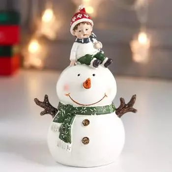 Сувенир Малыш верхом на снеговике (13х10х18 см)