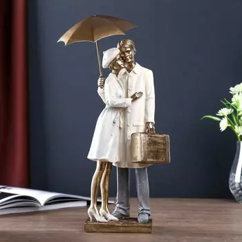 Сувенир Осенняя прогулка под зонтом (15х11х41 см)