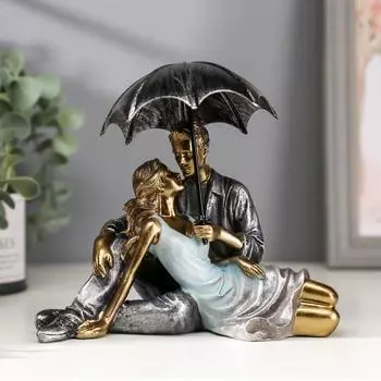 Сувенир Поцелуй под зонтом (21х15х14 см)