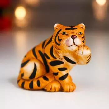 Сувенир Тигруля - дай лапку (7х5х6 см)