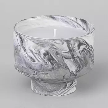 Свеча (10х10х8 см)