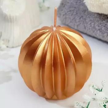 Свеча Шар граненый (7х7 см)