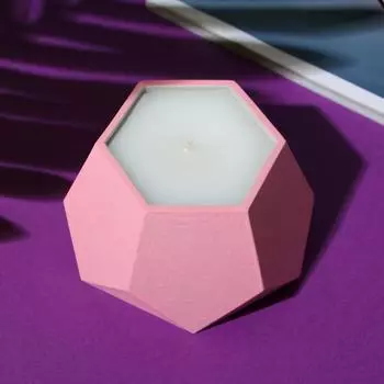 Свеча в подсвечнике Розовый (12х12х8,5 см)