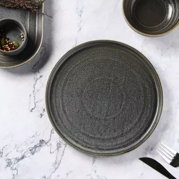 Тарелка (23х23х2 см)