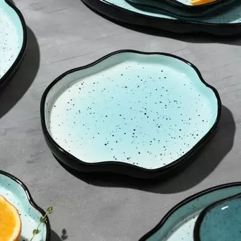 Тарелка Синяя (17х15х2 см)