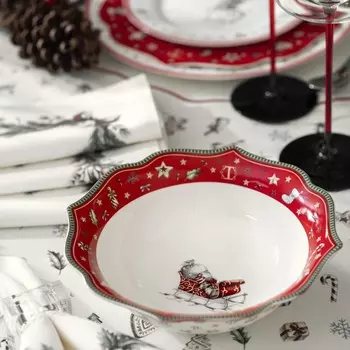 Тарелка Сноуфан цвет: красный (23 см)