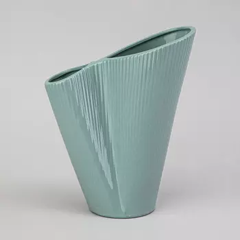 Ваза (17х9х22 см)