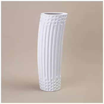 Ваза (18х16х46 см)