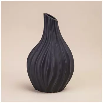 Ваза (20х16х31 см)