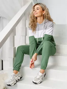 Жен. костюм "арт. 16-0740 Оливковый" р. 56